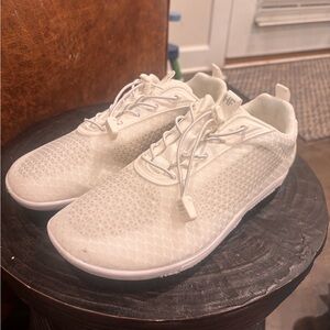 Womens HIKE sneakers Sz 8-8.5 US